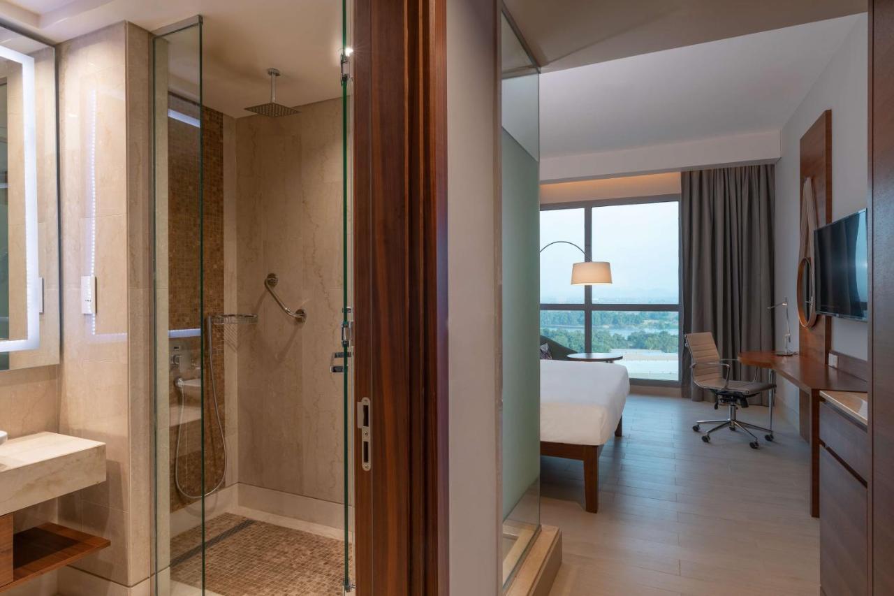 Radisson Blu Hotel, Джуба Екстер'єр фото