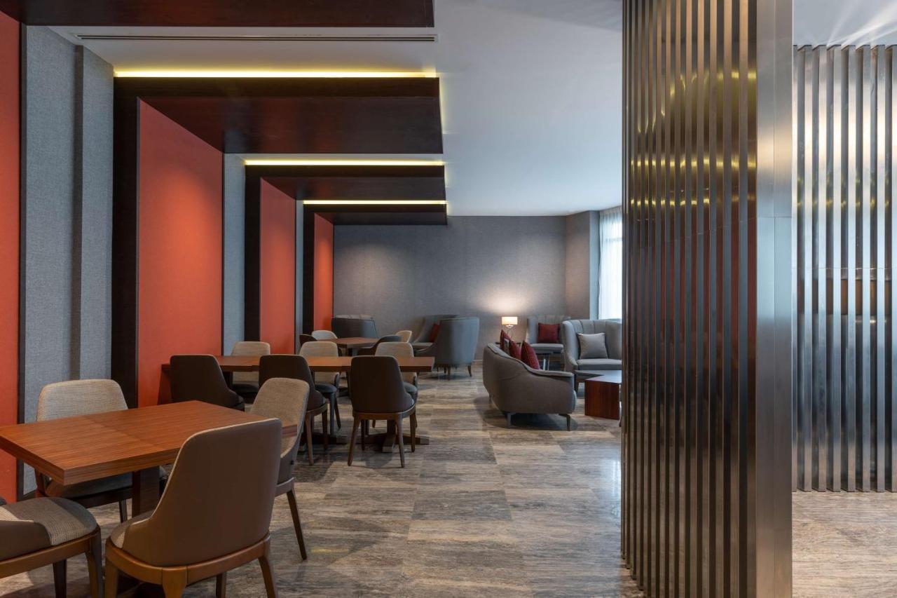 Radisson Blu Hotel, Джуба Екстер'єр фото