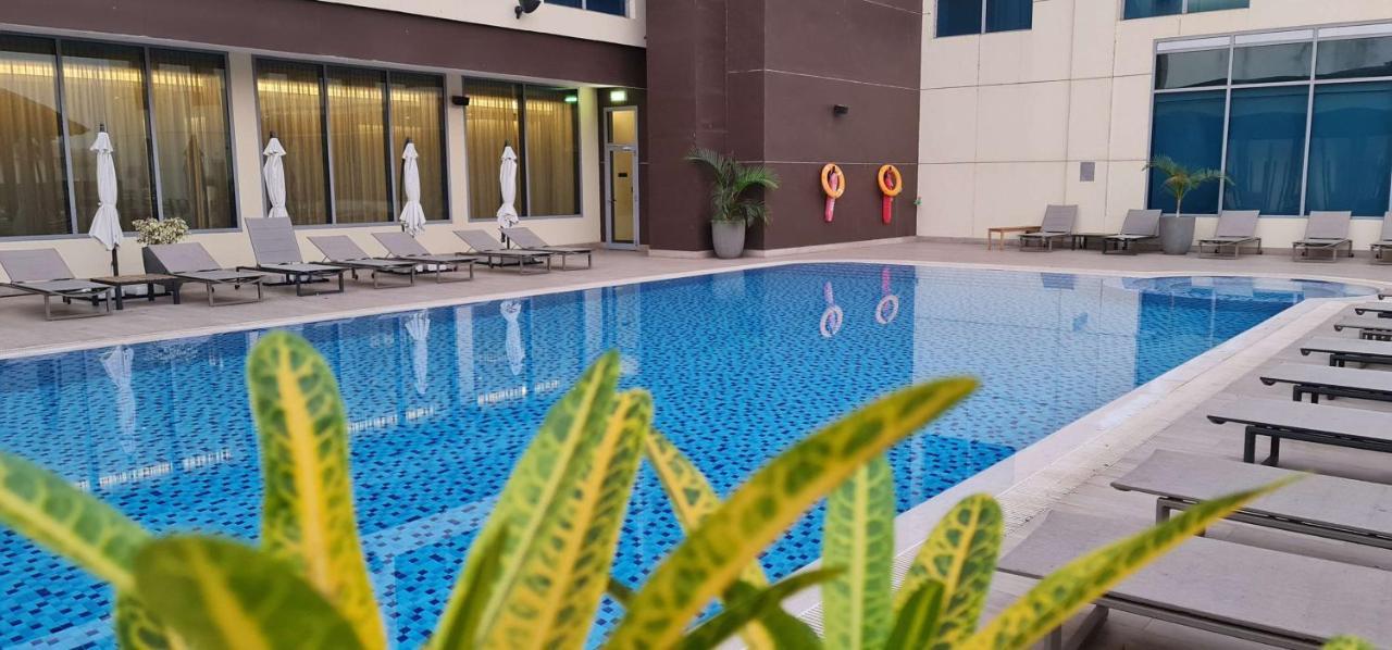 Radisson Blu Hotel, Джуба Екстер'єр фото